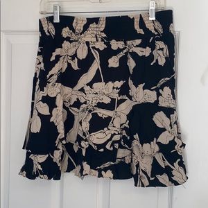Cabi skirt